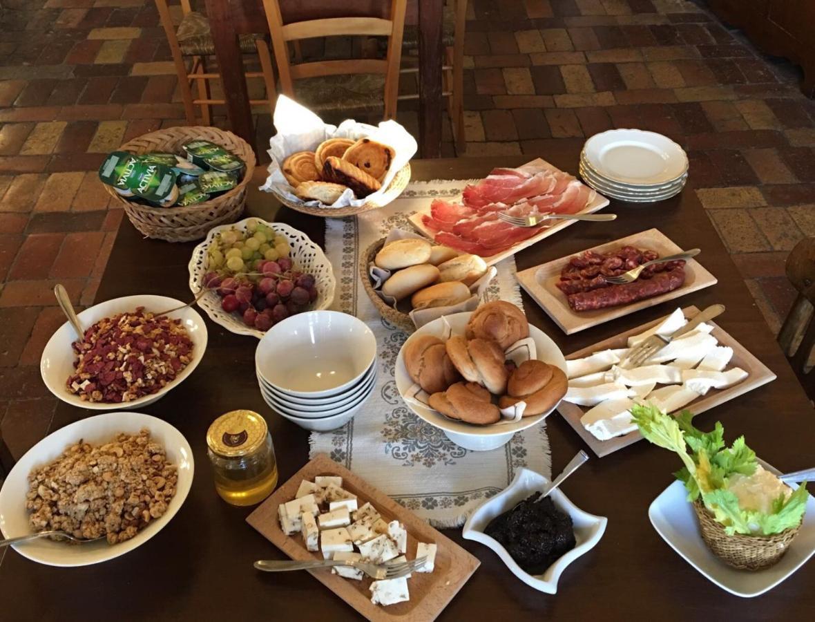 Palazzo De Fabritiis Bed & Breakfast Rosciano  Bagian luar foto