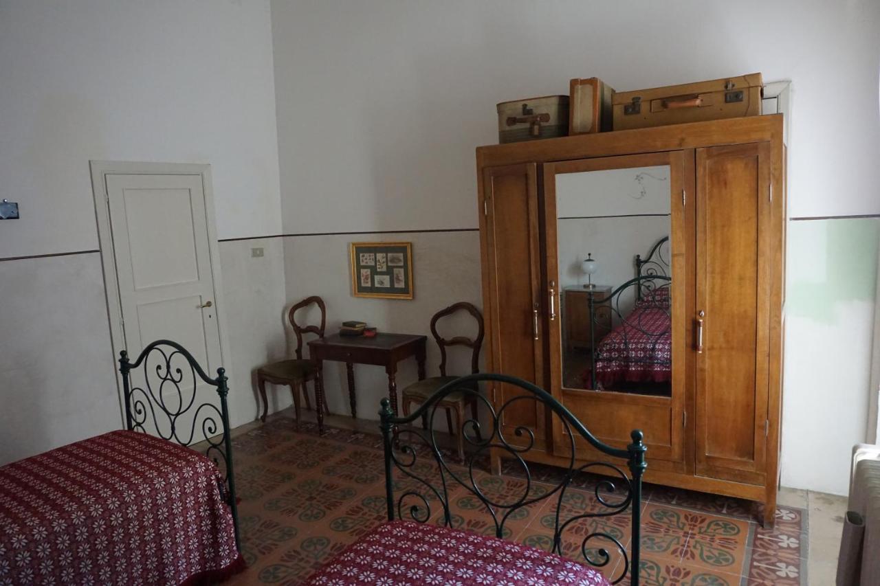 Palazzo De Fabritiis Bed & Breakfast Rosciano  Bagian luar foto