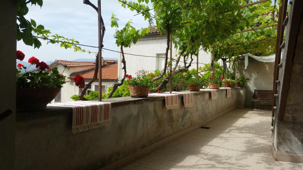 Palazzo De Fabritiis Bed & Breakfast Rosciano  Bagian luar foto