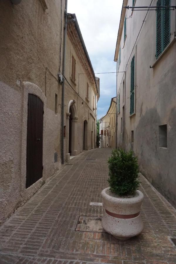 Palazzo De Fabritiis Bed & Breakfast Rosciano  Bagian luar foto